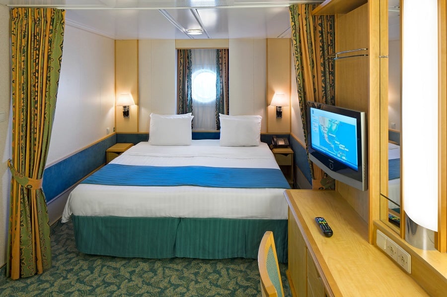 С окном Ocean View Stateroom (2N)