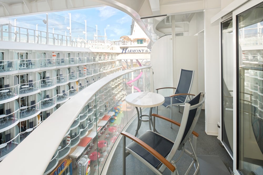 С балконом Boardwalk View Stateroom with Balcony (2I)