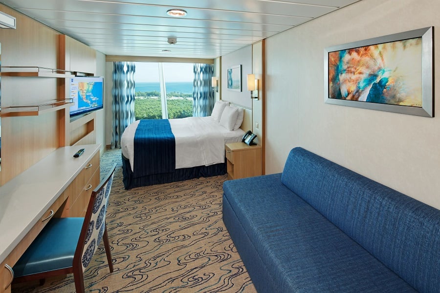 С окном Spacious Panoramic Ocean View Stateroom (1L)