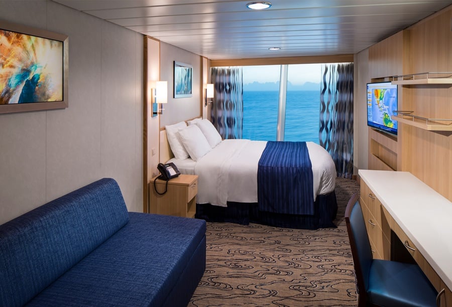 С окном Spacious Panoramic Ocean View Stateroom (1L)