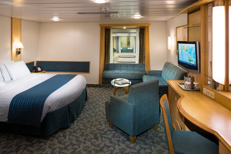 Внутренняя Promenade View Interior Stateroom (2T)