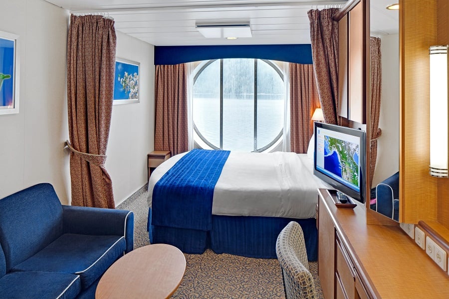 С окном Ocean View Stateroom (1N)