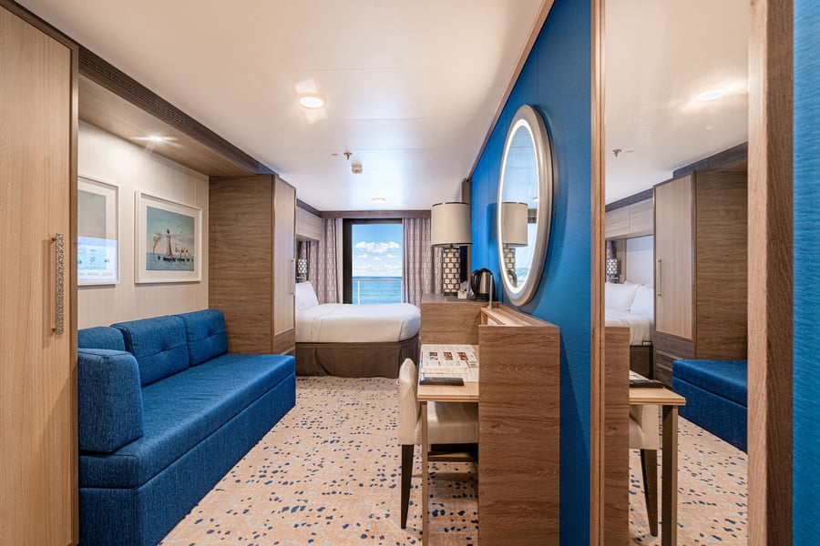 Внутренняя Interior with Virtual Balcony (2U)