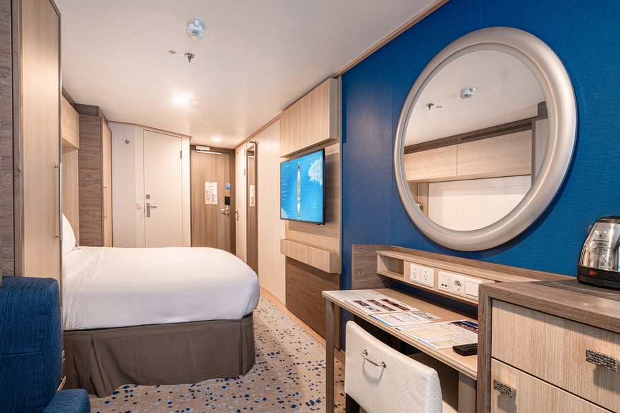 Внутренняя Interior with Virtual Balcony (1U)
