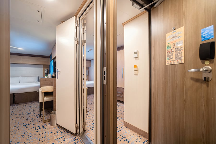 Внутренняя Connecting inside cabin (CI)