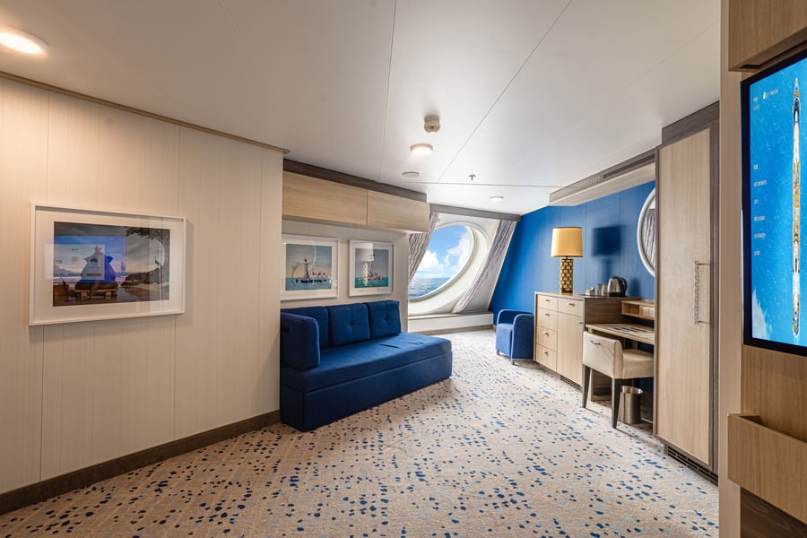 С окном Spacious Ocean View (3M)