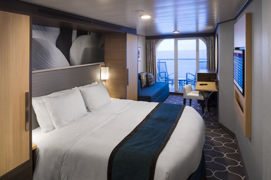 С балконом Ocean View Stateroom with Large Balcony (1C)
