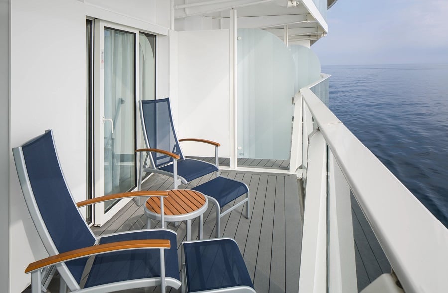 С балконом Ocean View Balcony (2D)