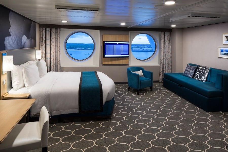 С окном Ultra Spacious Ocean View Stateroom (1K)