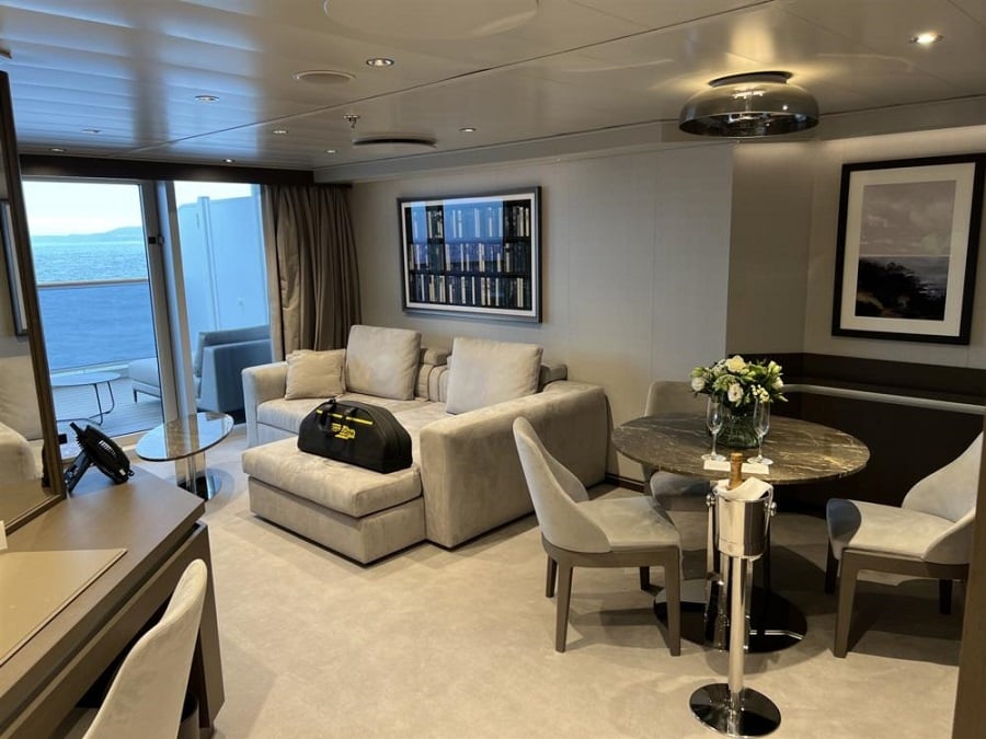 Сьют с балконом Grand Penthouse (GP)