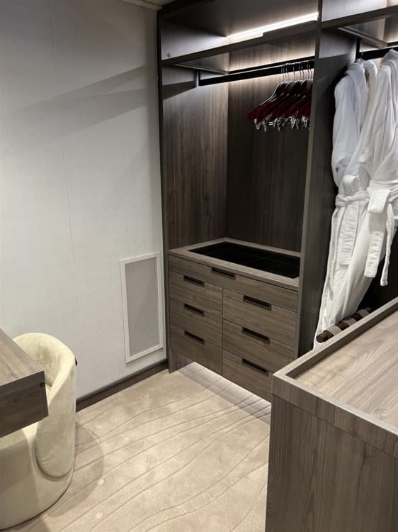 Сьют с балконом Serenity Residence (SR)