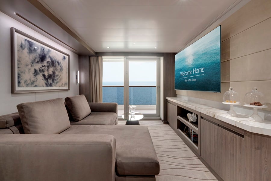 Сьют с балконом Cove Residence (COJ)