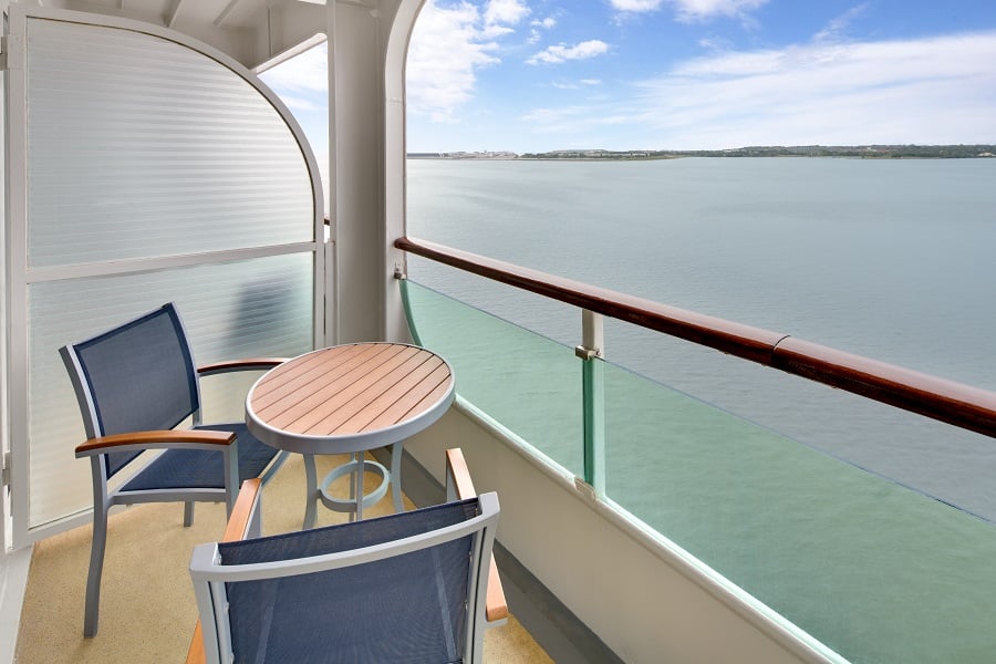 С балконом Spacious Ocean View Balcony (3B)