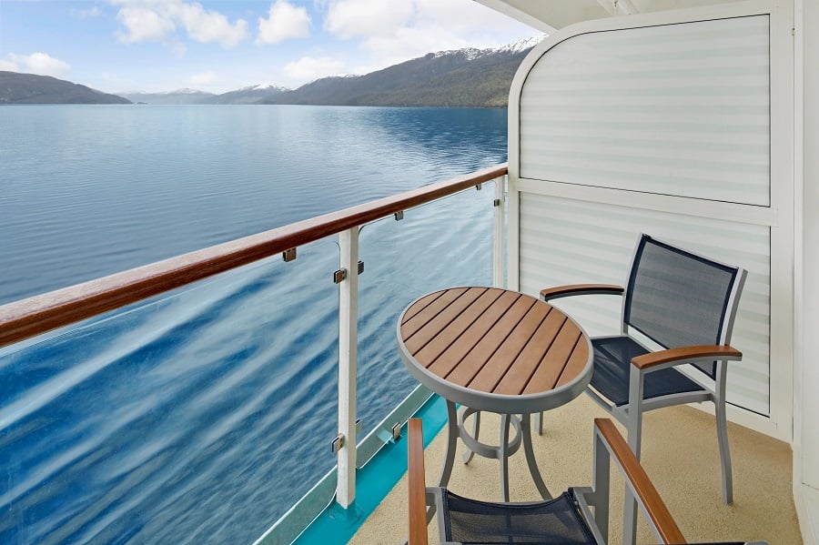 С балконом Spacious Ocean View Balcony (4B)